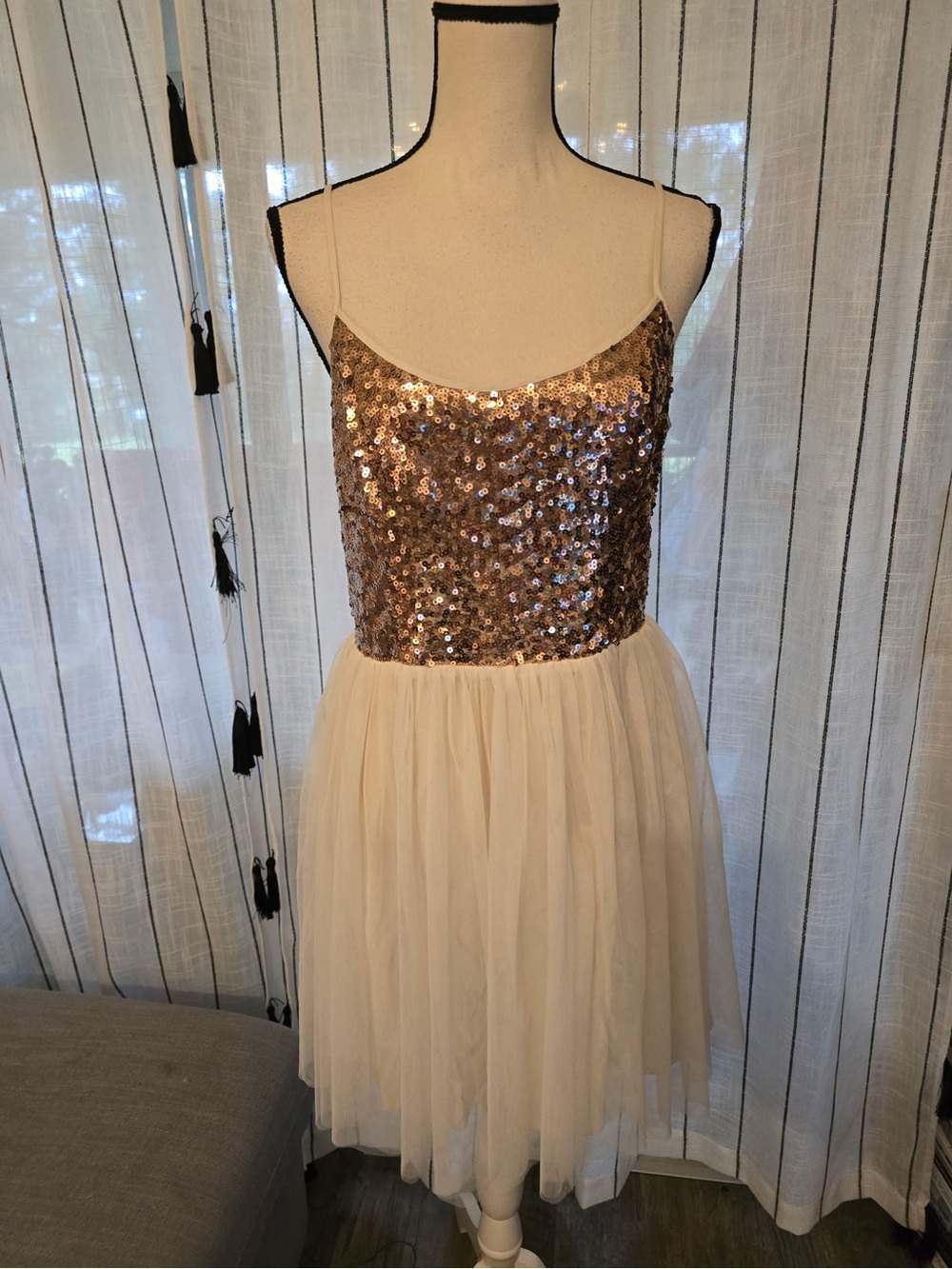 Abercrombie & Fitch Rose Gold Sequin Bodice Cream Tulle Midi Dress